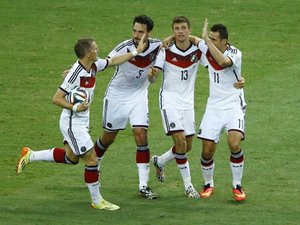 Клозе відбирає перемогу. Німеччина - Гана - 2:2