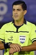 Енріке Касерес