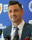 Мирел Рэдой