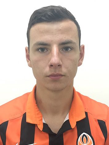 Роман Яловенко