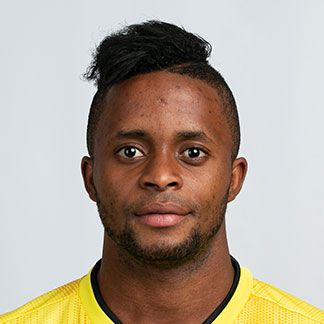 Момо Янсане