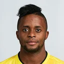 Момо Янсане