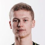 Микита Комісаров