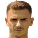 Лорик Бошняку