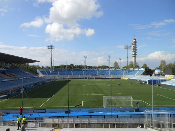 Стадио Комунале Сильвио Пиола