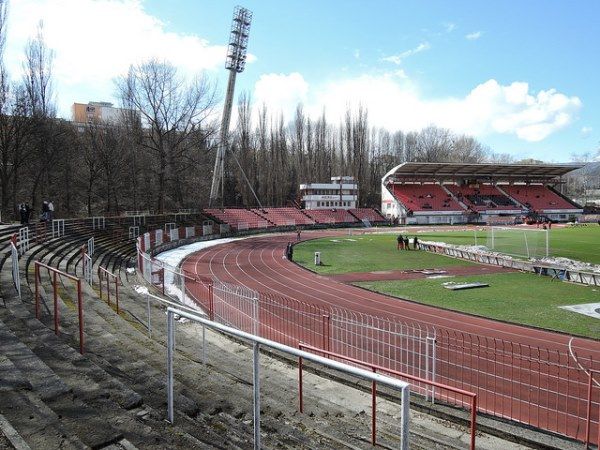 Стадіон СНП