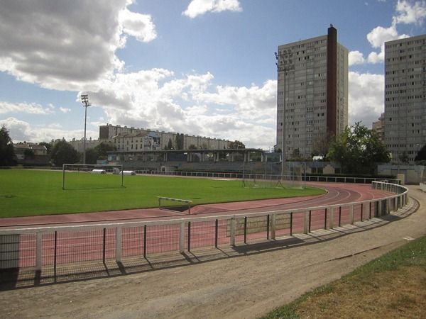Стадіон Андре Кармана