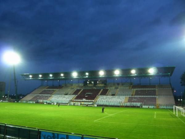 Стадіон Оресте Гранільо