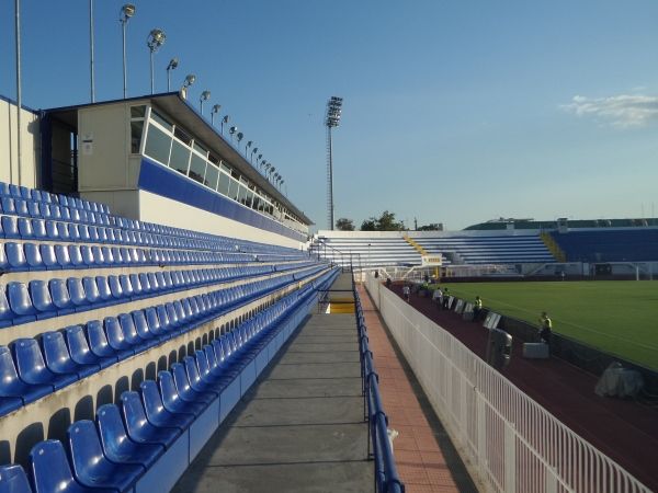 Перістері
