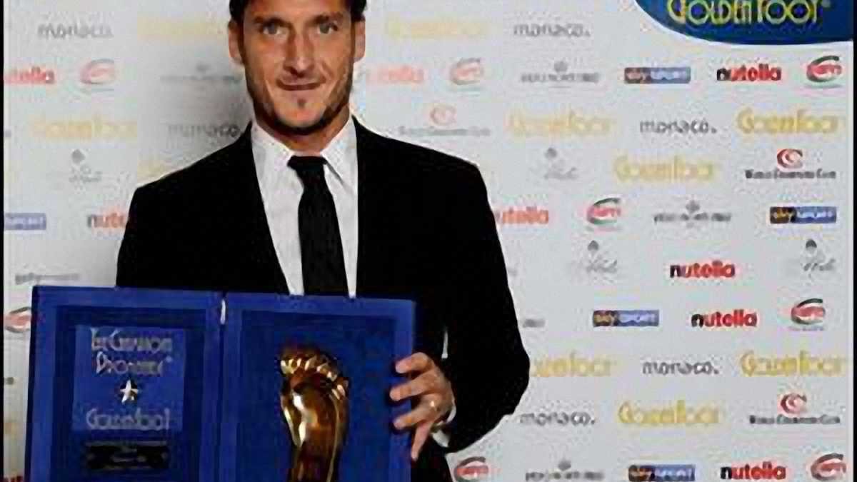 Стали відомі номінанти премії Golden Foot — 2011