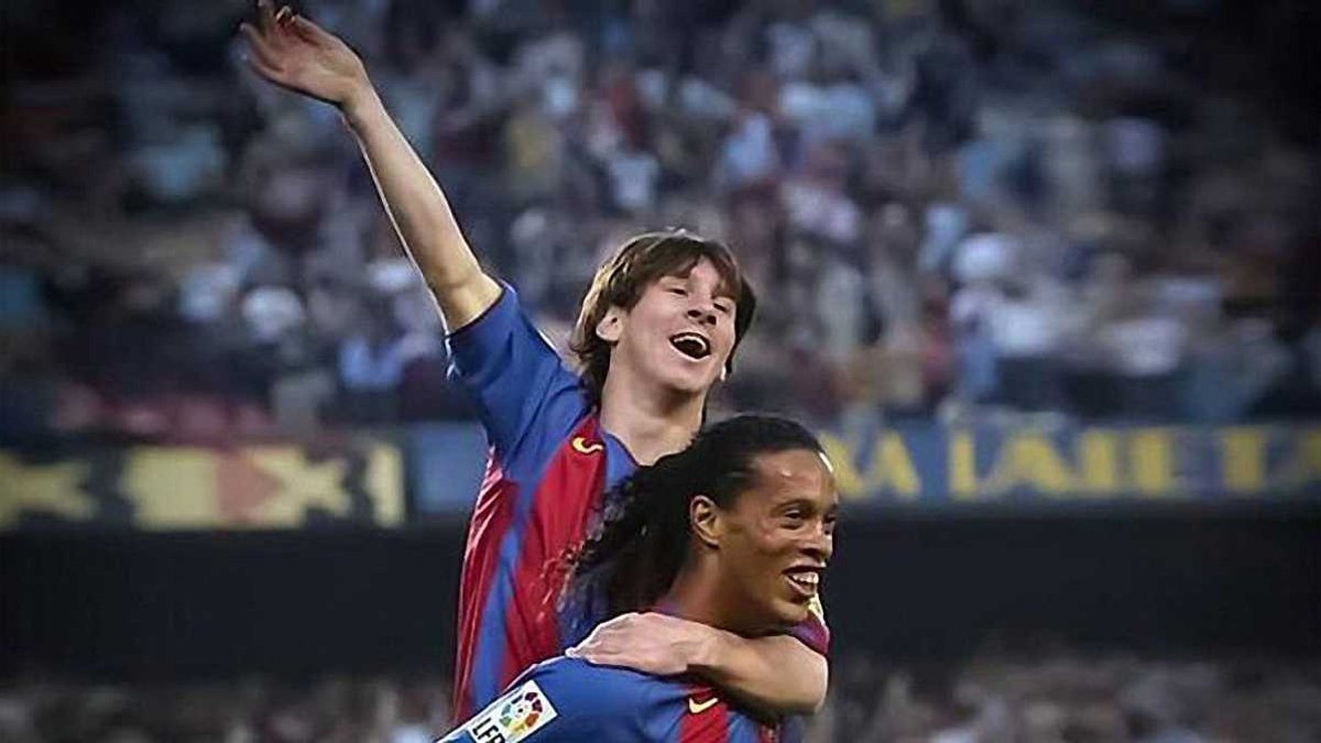 13 лет назад Месси забил первый гол за Барселону с передачи Роналдиньо -  Футбол 24