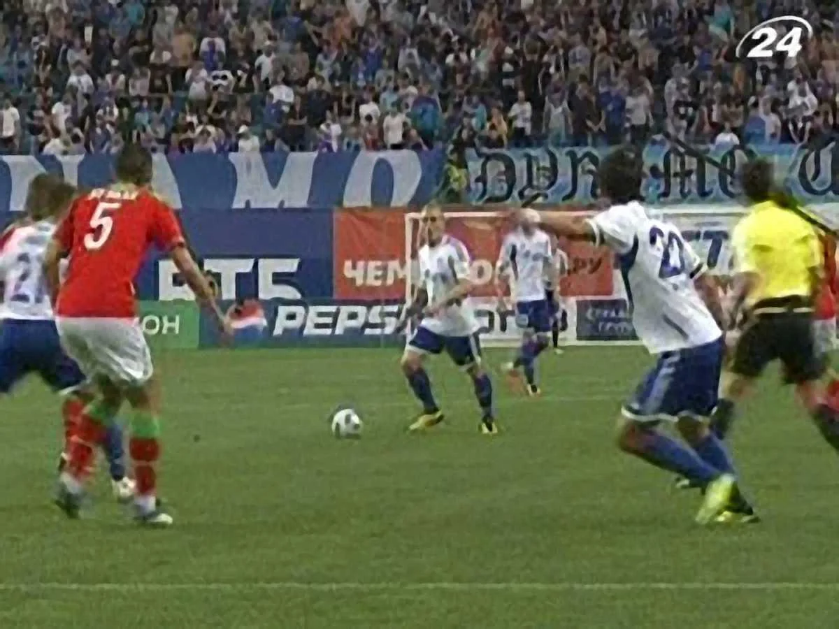 Прем’єр-ліга: Тур 16