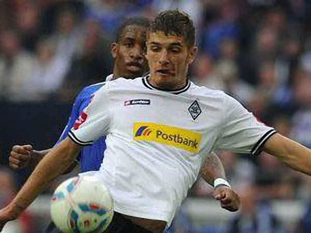 Роман Нойштедтер