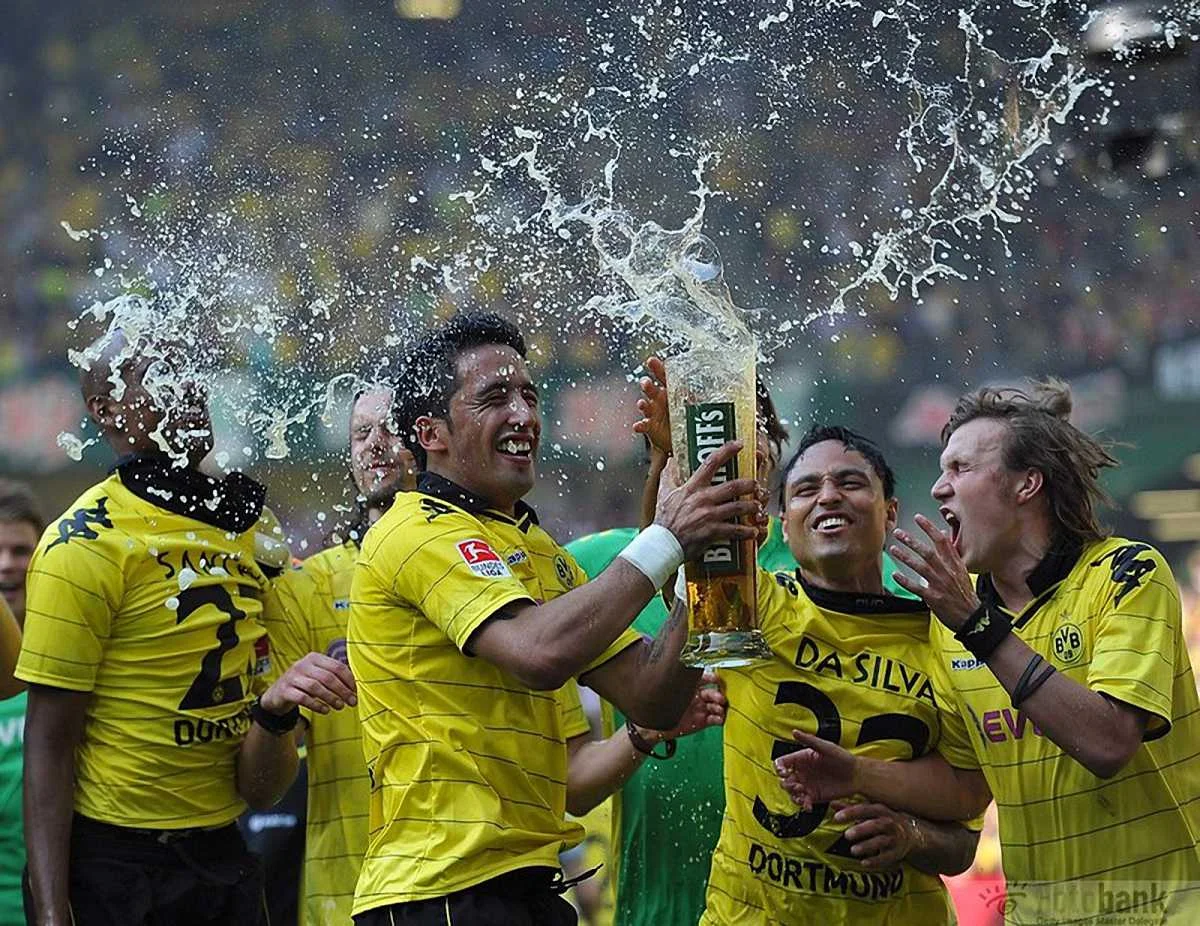 Фото до новини: Кубок Германии. Финал. "Боруссия" (Д) - "Бавария" 5:2. Репетиция провалилась