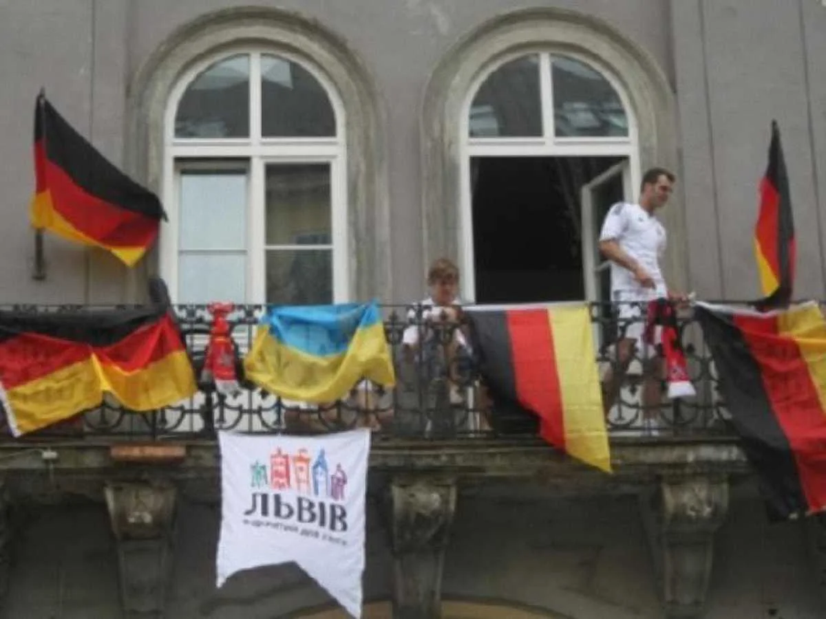 Дехто живе навпроти самої Ратуші
