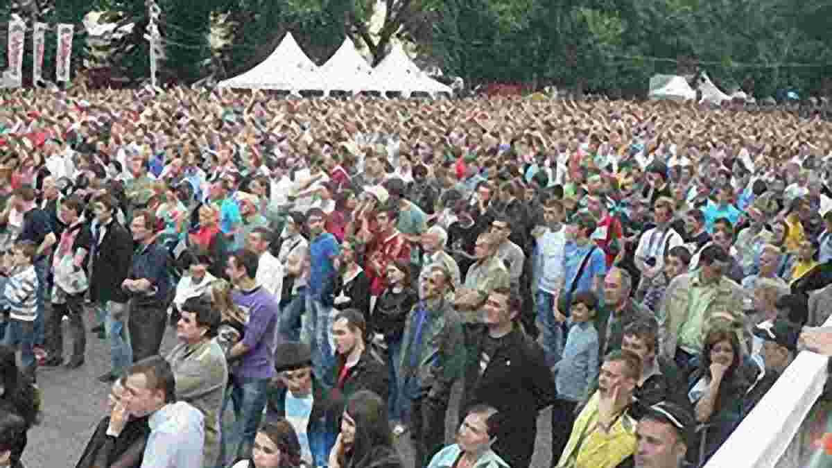 Украинские и российские фанаты подрались во Львове