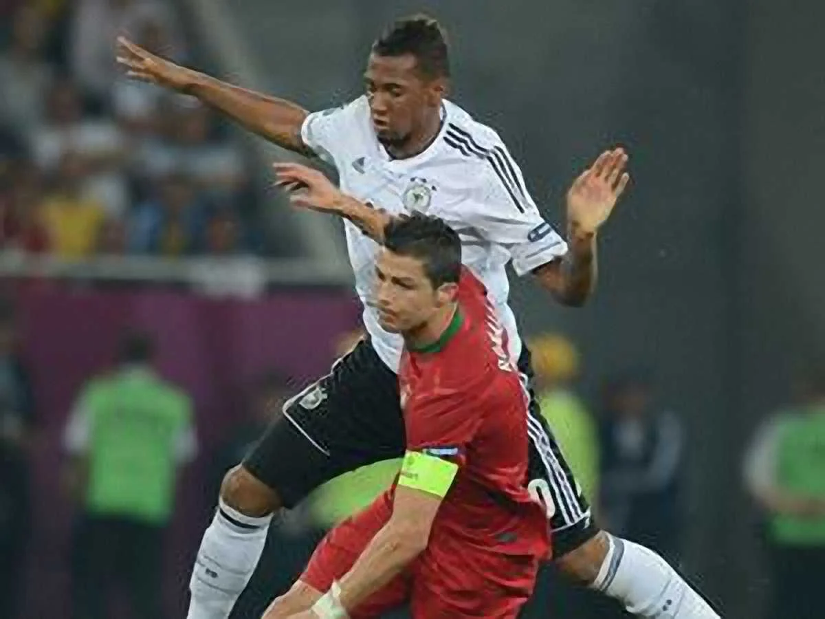 Момент поєдинку: Боатенг проти Роналду