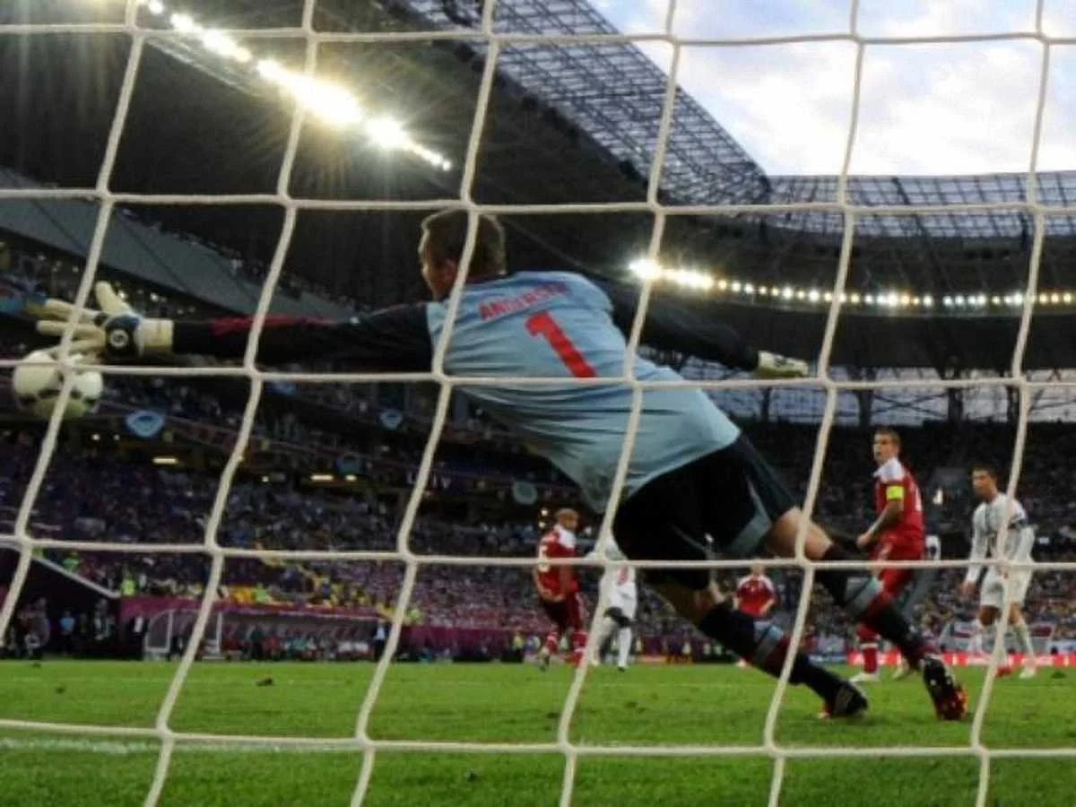 Варела забиває переможний гол на 87-й хвилині.