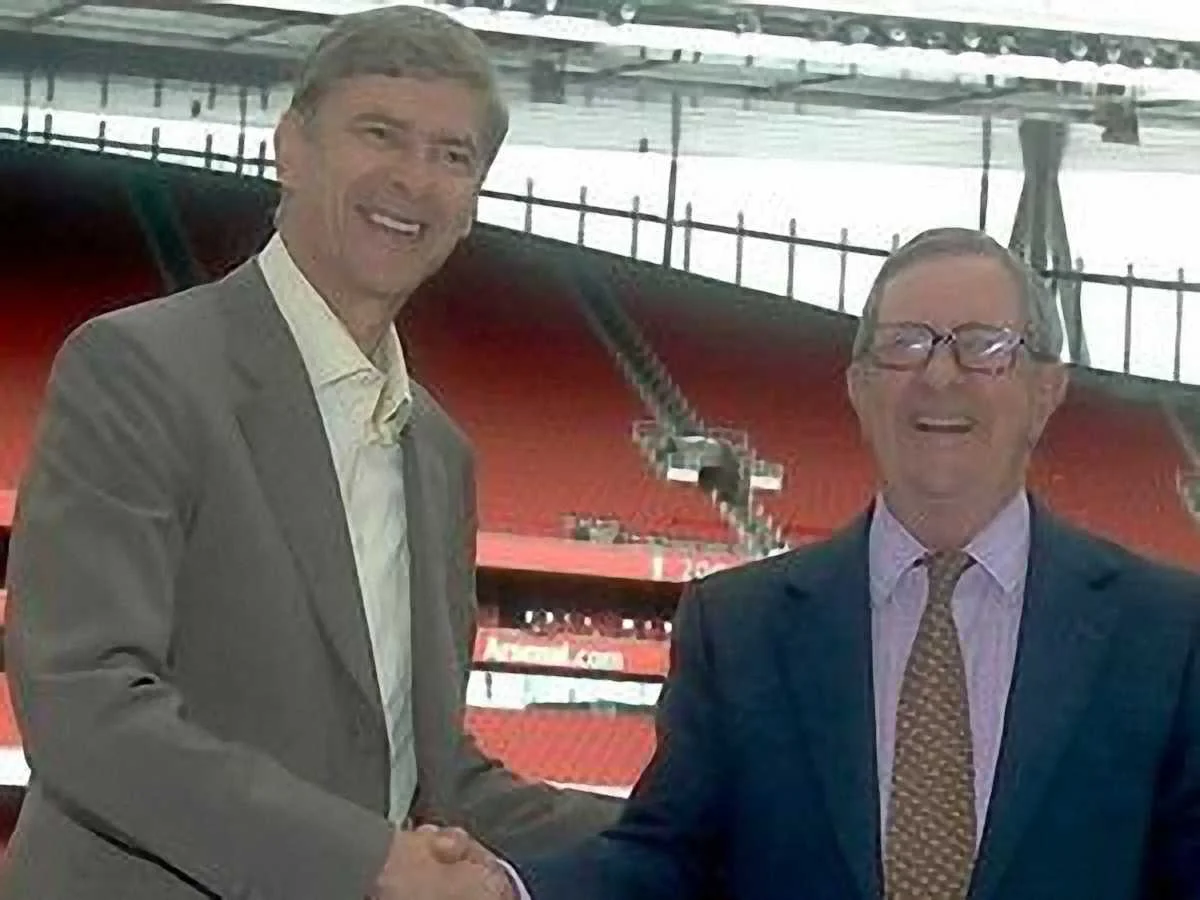 Арсен Венґер та Пітер Хіл-Вуд