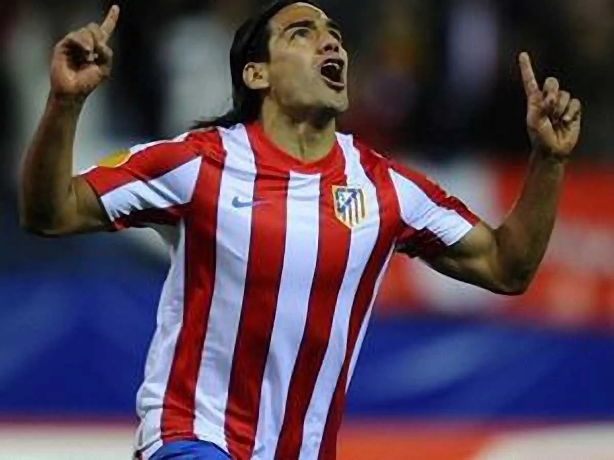 Гол Фалькао может стать лучшим в году