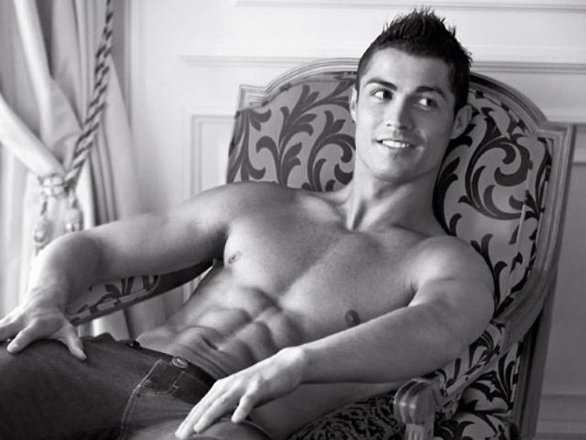 Кріштіану Роналду вирішив підзаробити