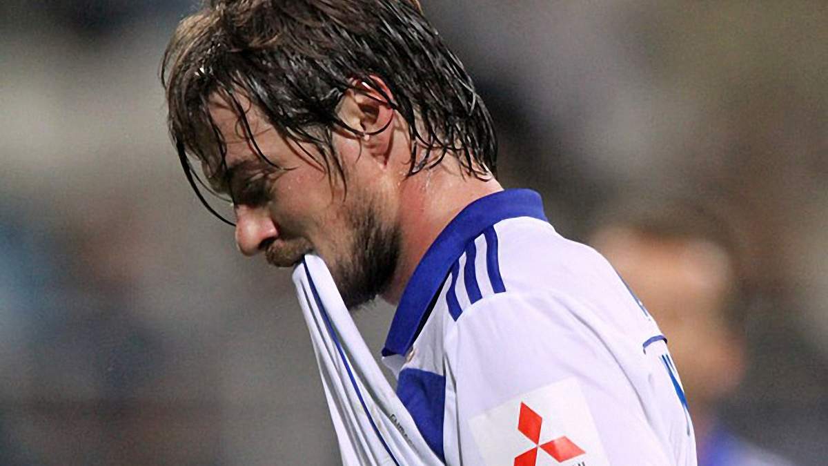 11 futbolistov chyu kareru slomal