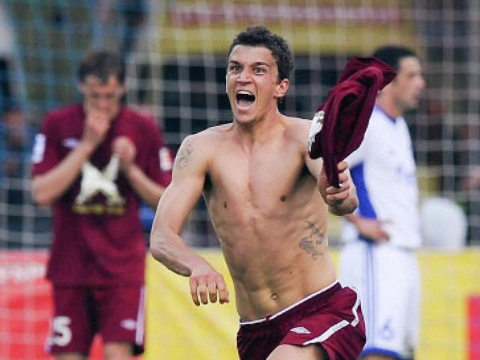 Єрьоменко продовжує дивувати.