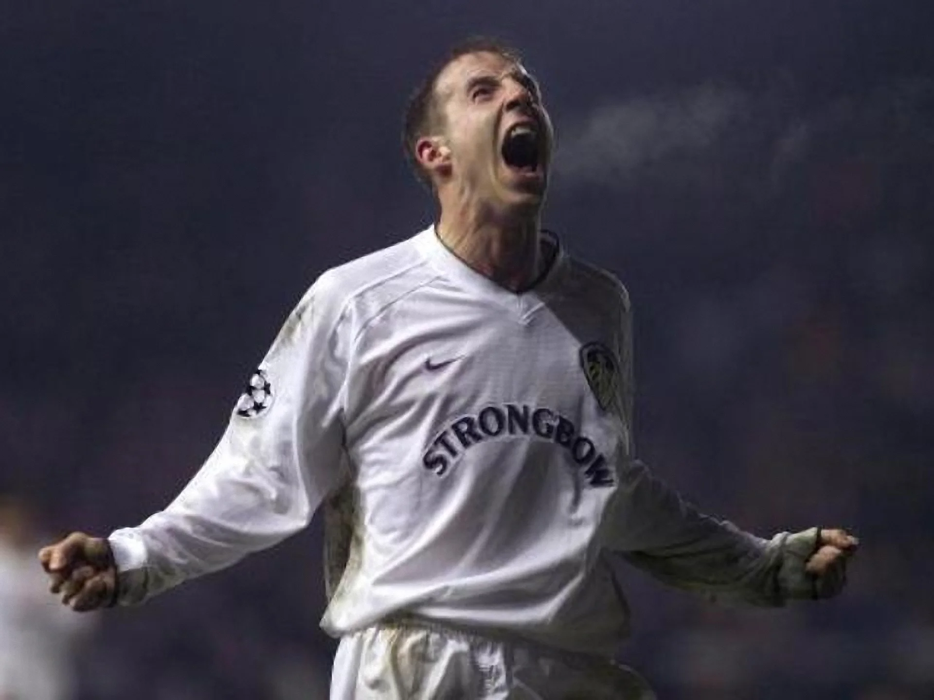 Лі Бойєр випускає пару