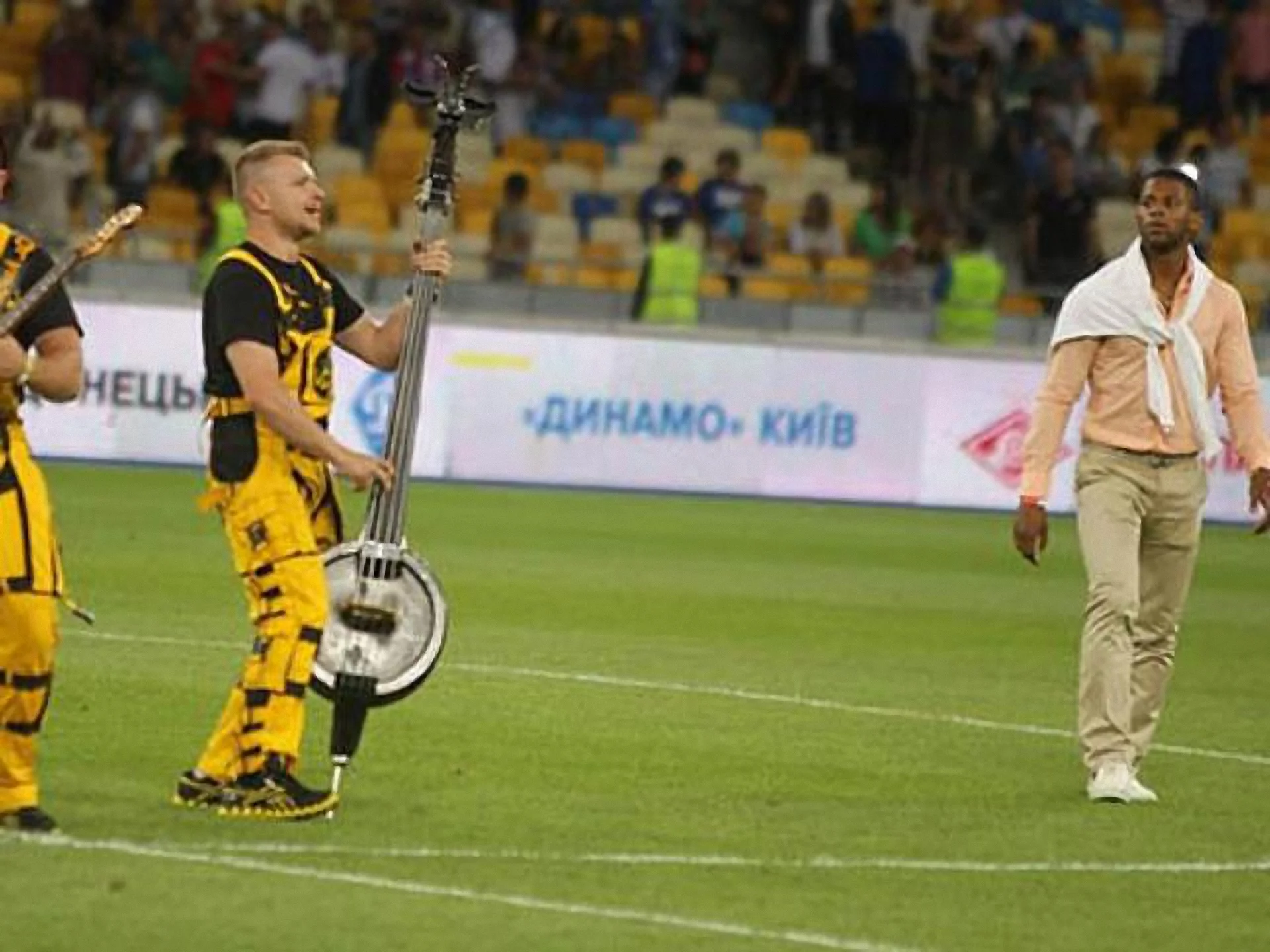 Ленс гратиме як Шева?