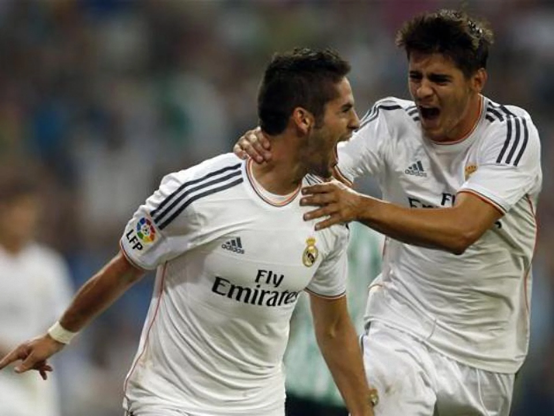 Иско (слева) - кузнец победы