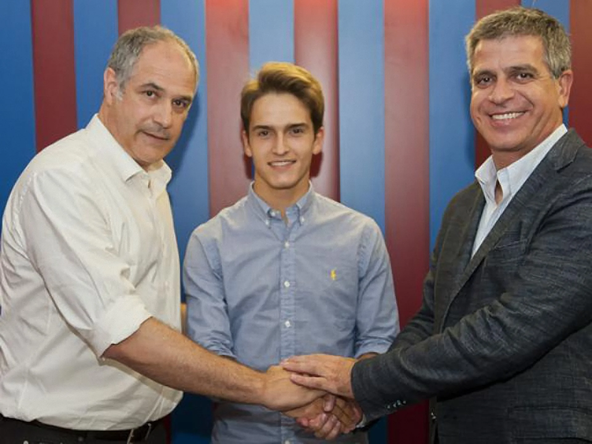 Деніс Суарес в "Барсі" як мінімум на 2 роки