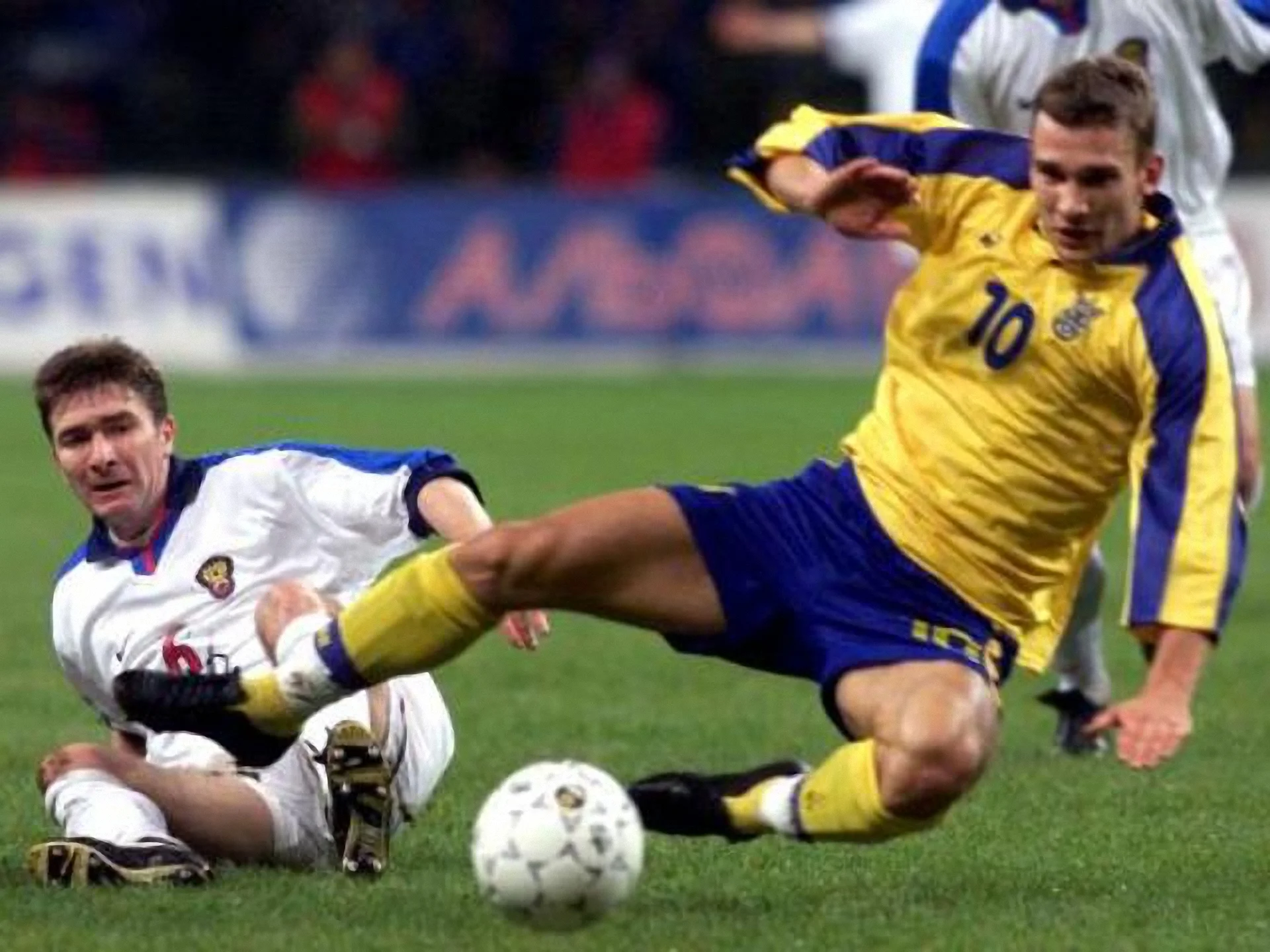 Шеву били по ногах, але він "віддячив"