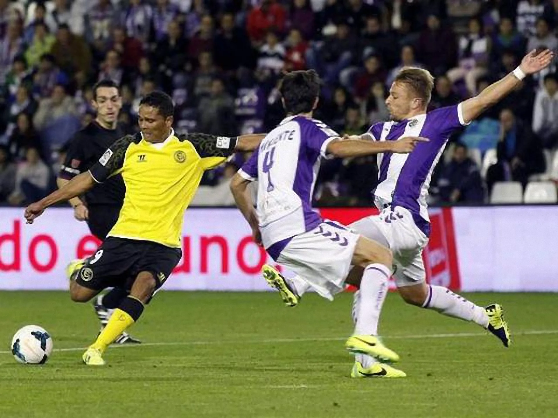 "Севилья" и "Вальядолид" выдали красивую игру