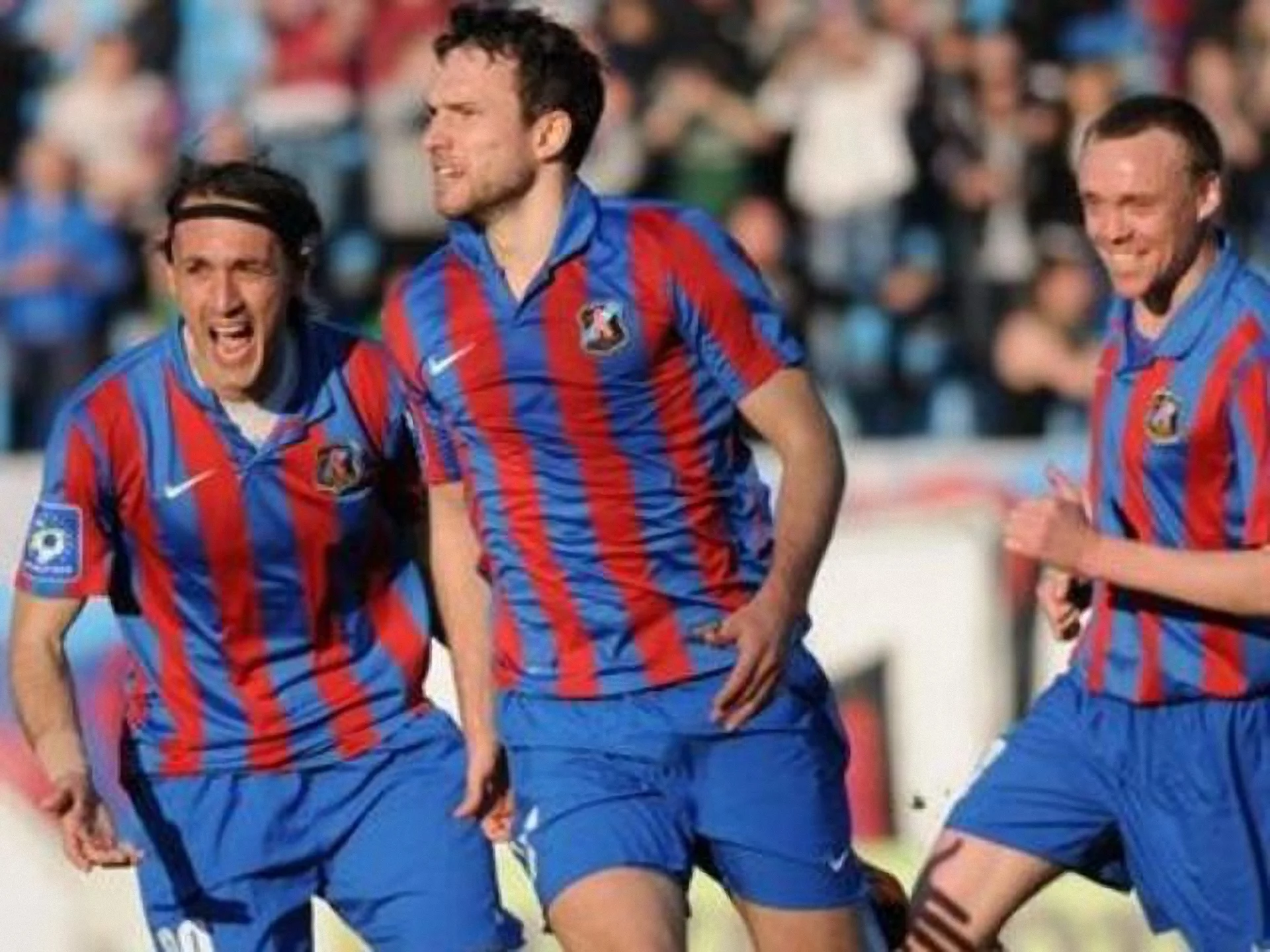 "Було колись – ревіли гармати" (с)