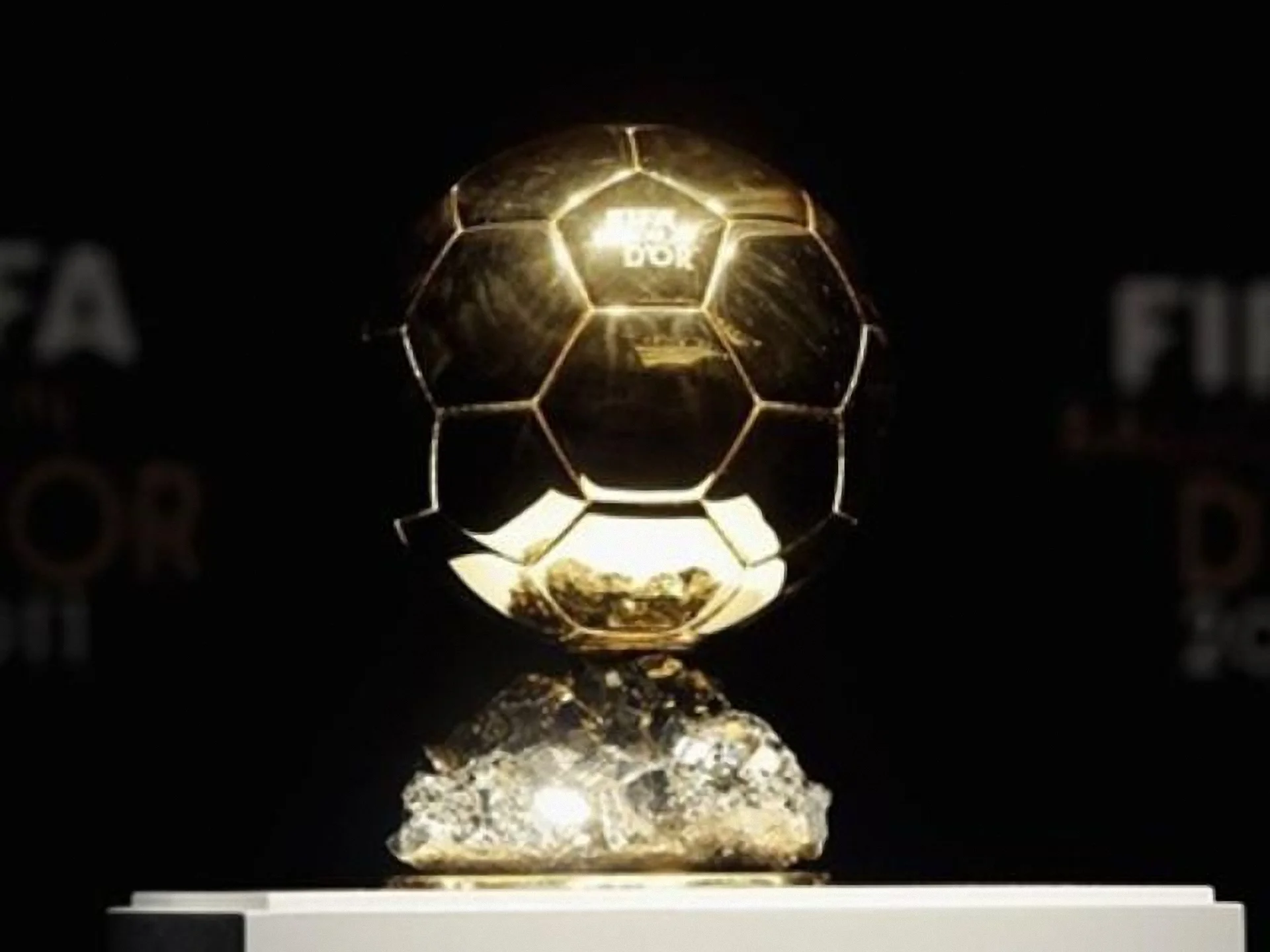 Золотой мяч