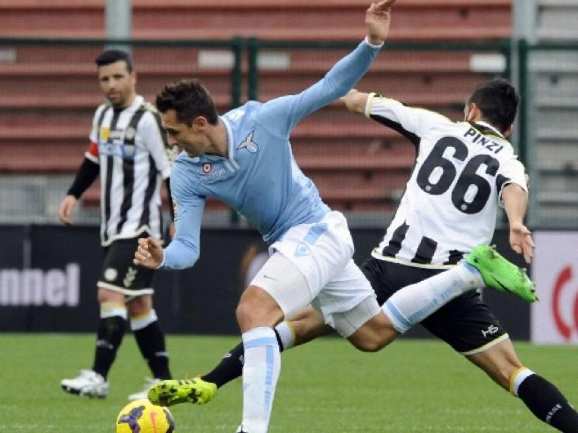 Клозе не забив, хоча міг