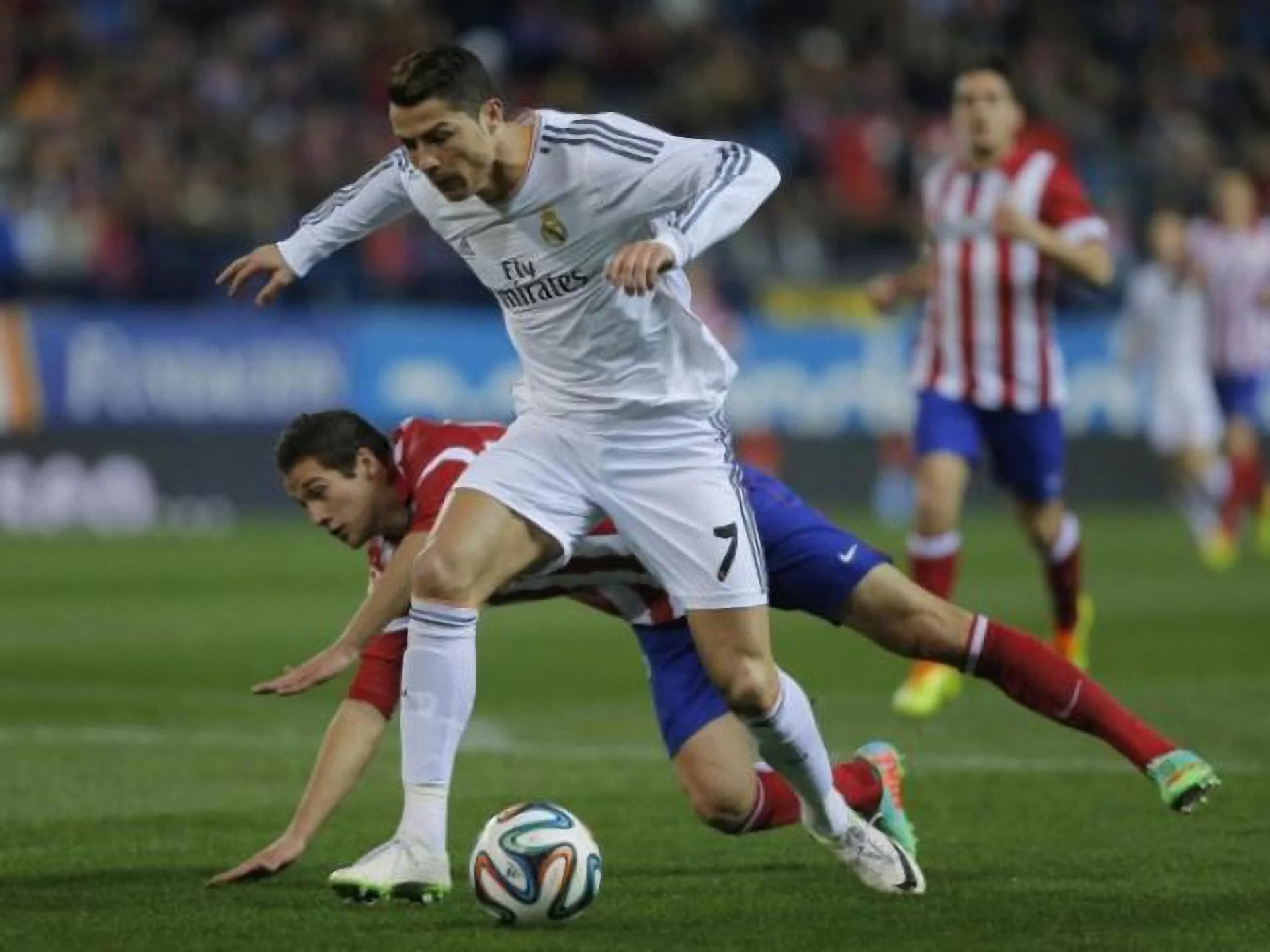 Перший пенальті за це