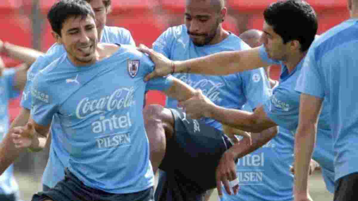 Уругвай против Англии: Суареса вернули, капитана потеряли