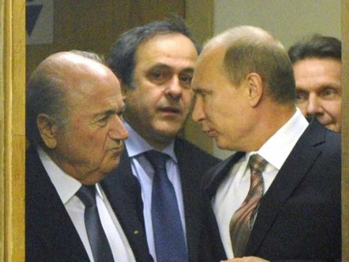 Она, он, она ... ФИФА, УЕФА, Россия