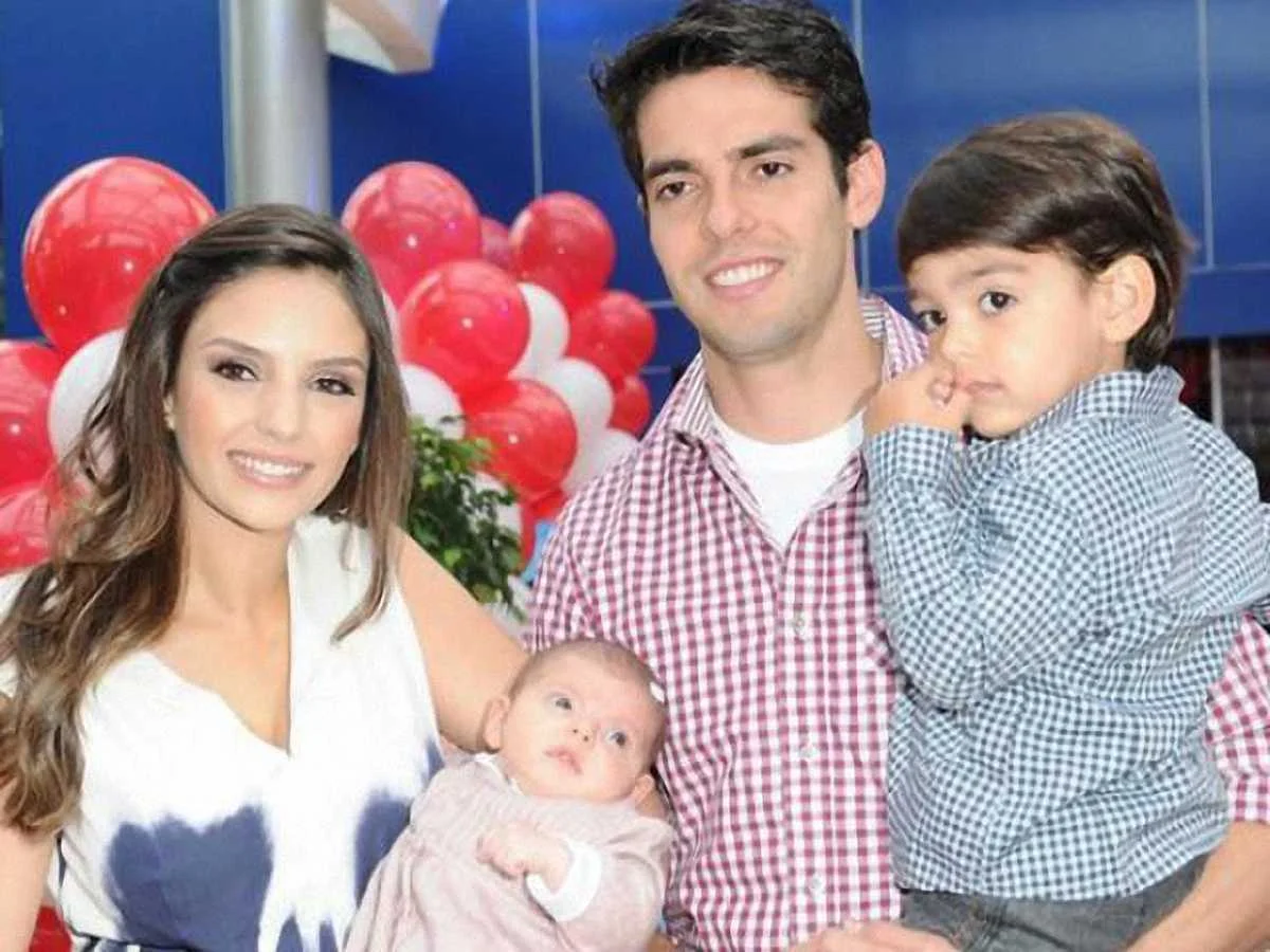 Кака залишається у сім'ї