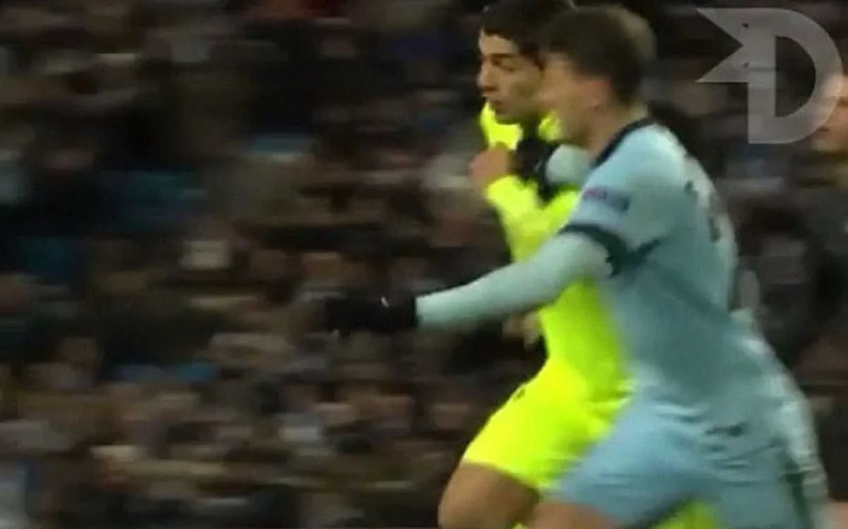 Суарес никого не кусал в Манчестере