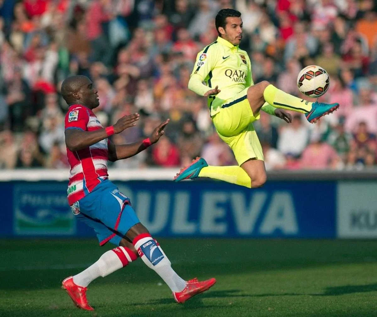 Педро редко появляется на поле