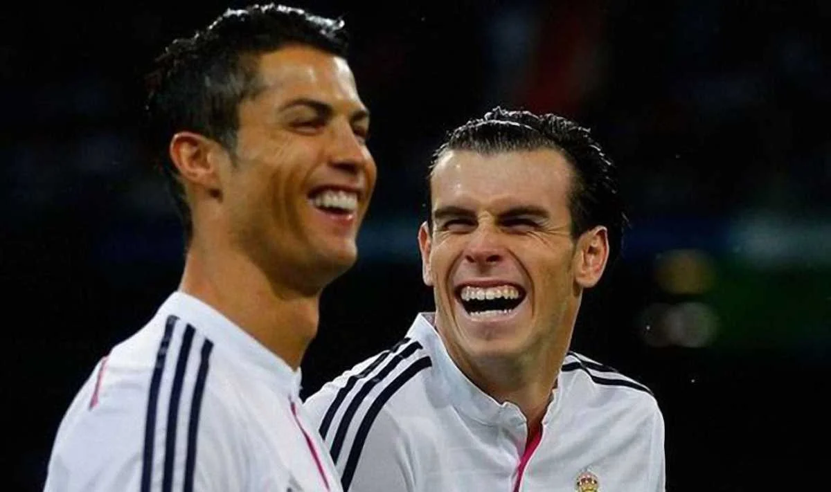 Реакция Бейла и Роналду на слова скаута