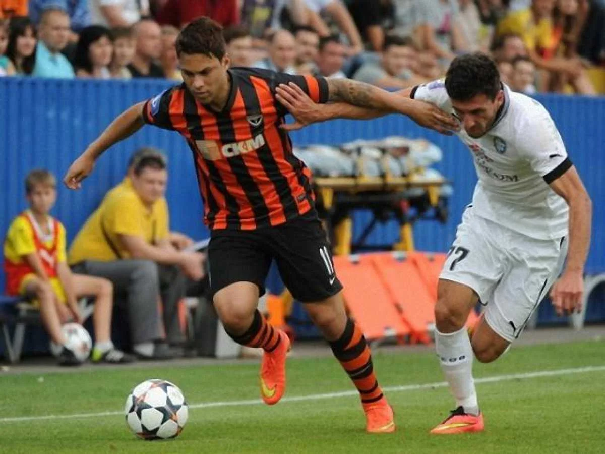 Марлос против Кадимяна