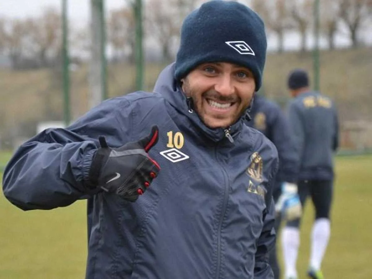 Жуниор Мораес