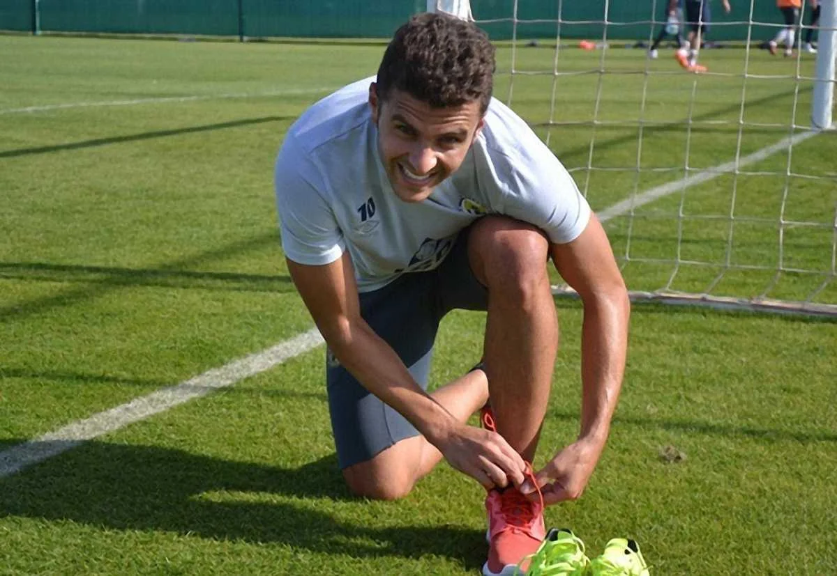 Жуниор Мораес