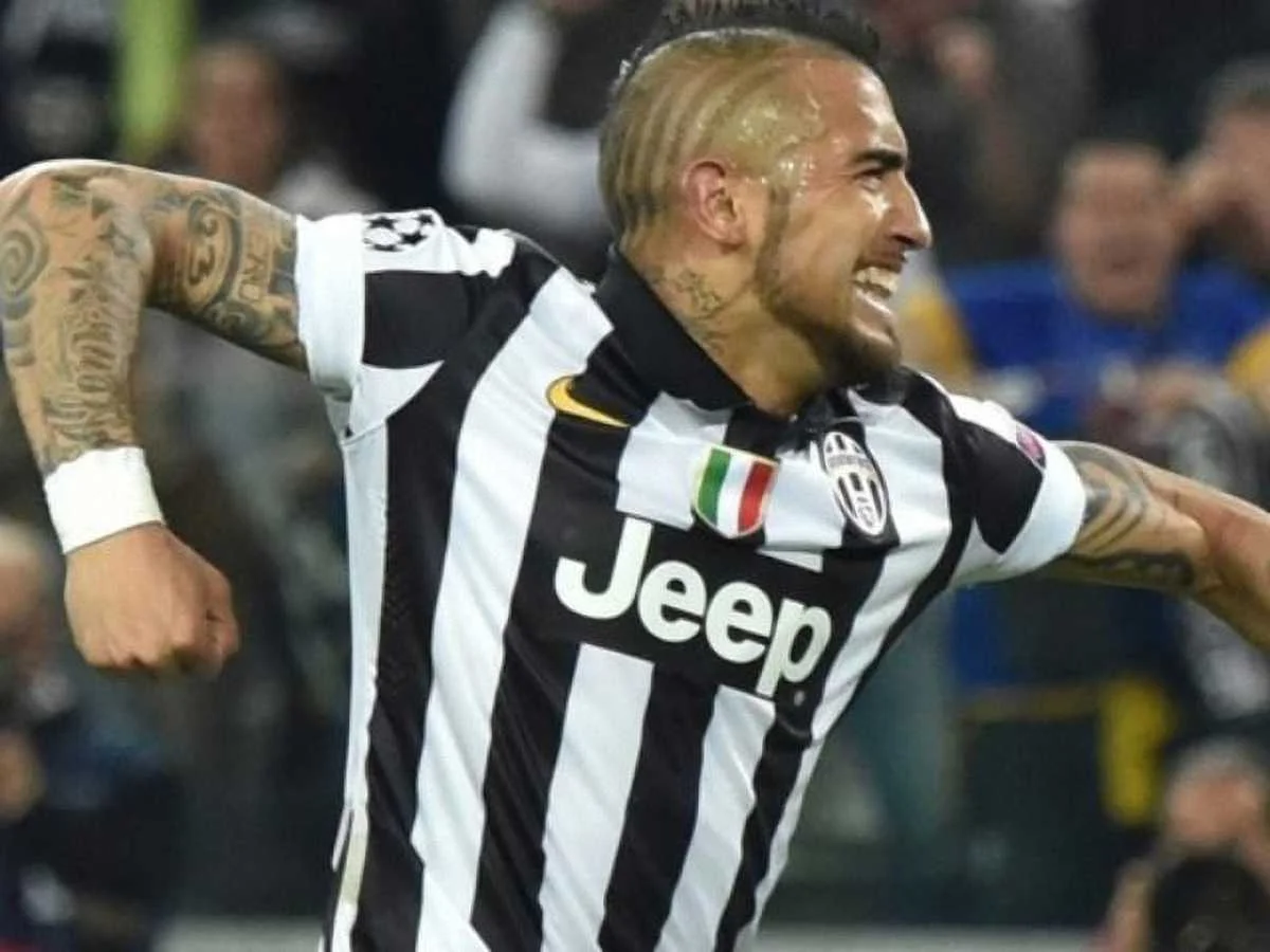 Видаль забивает с 11-метрового