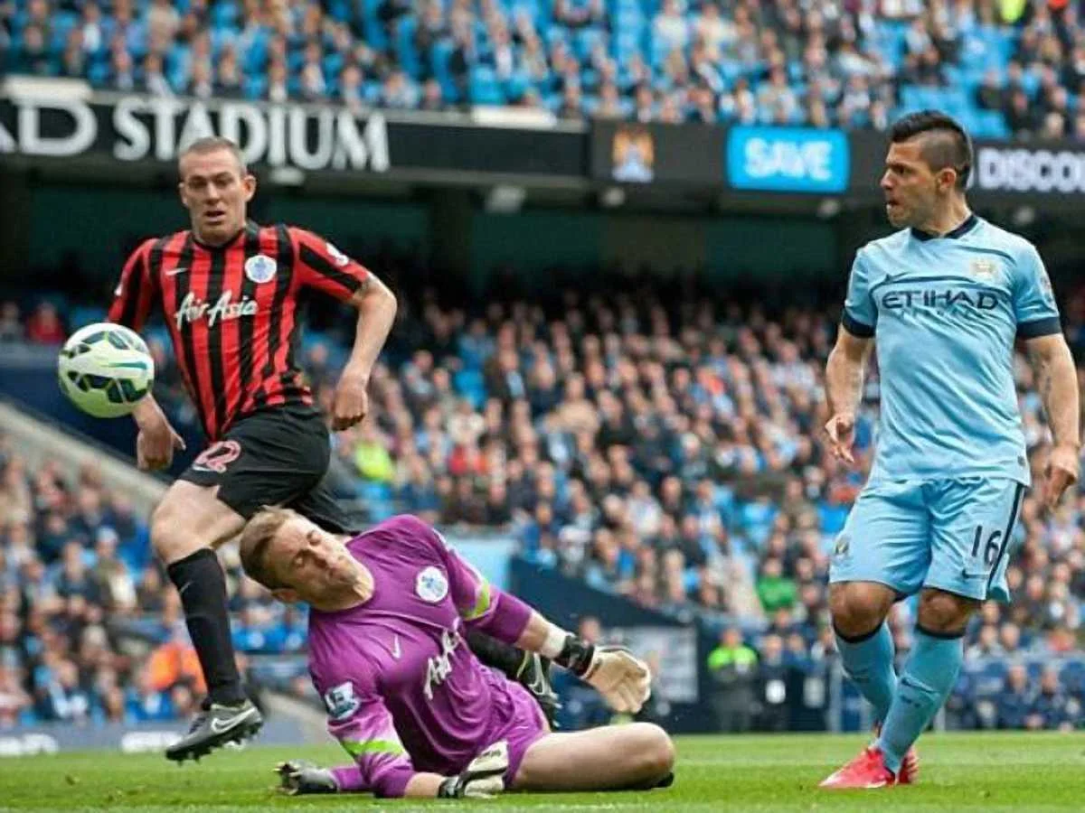 Агуеро - перший пішов!