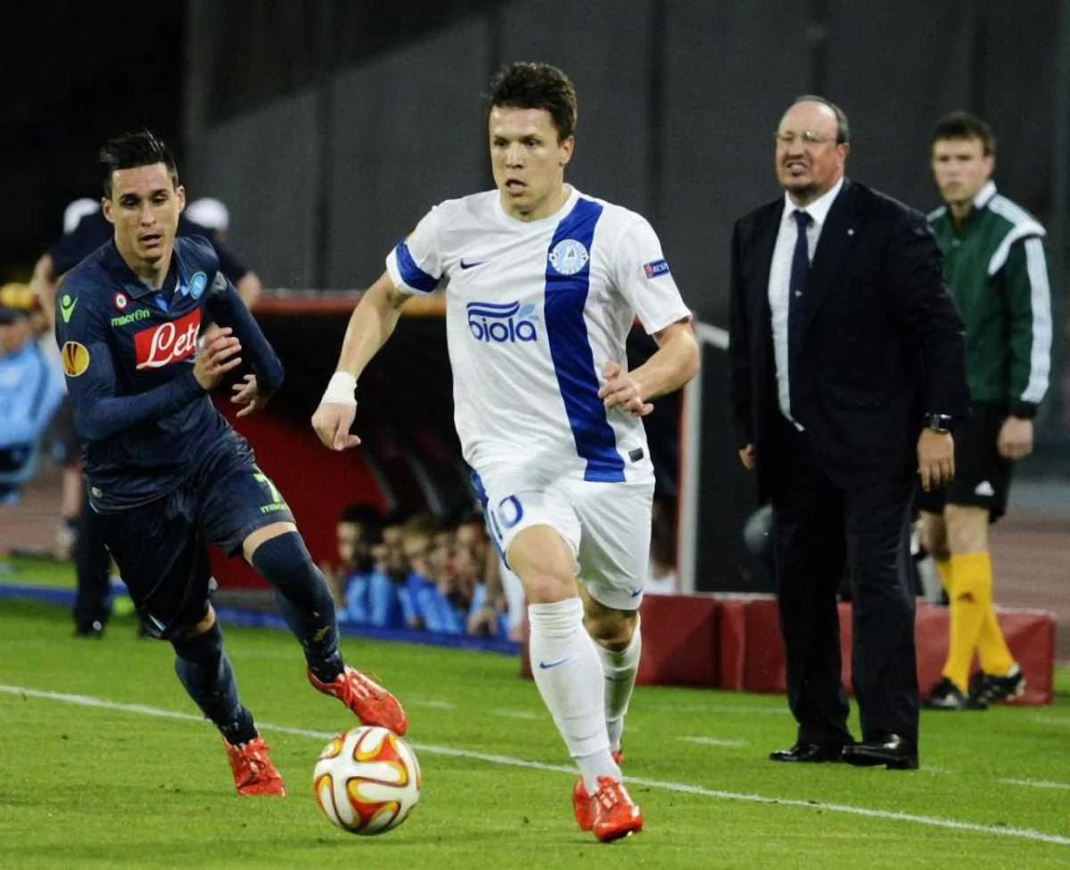 Євген Коноплянка у грі з "Наполі"