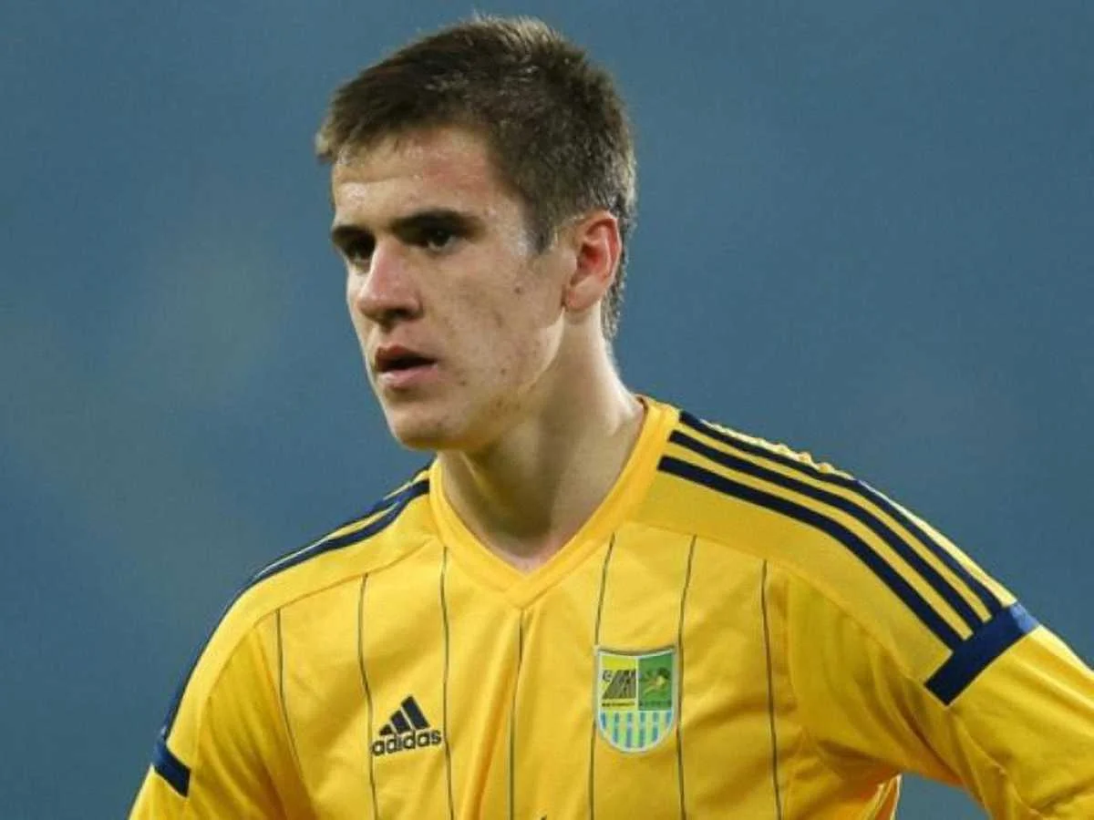 Артем Бєсєдін